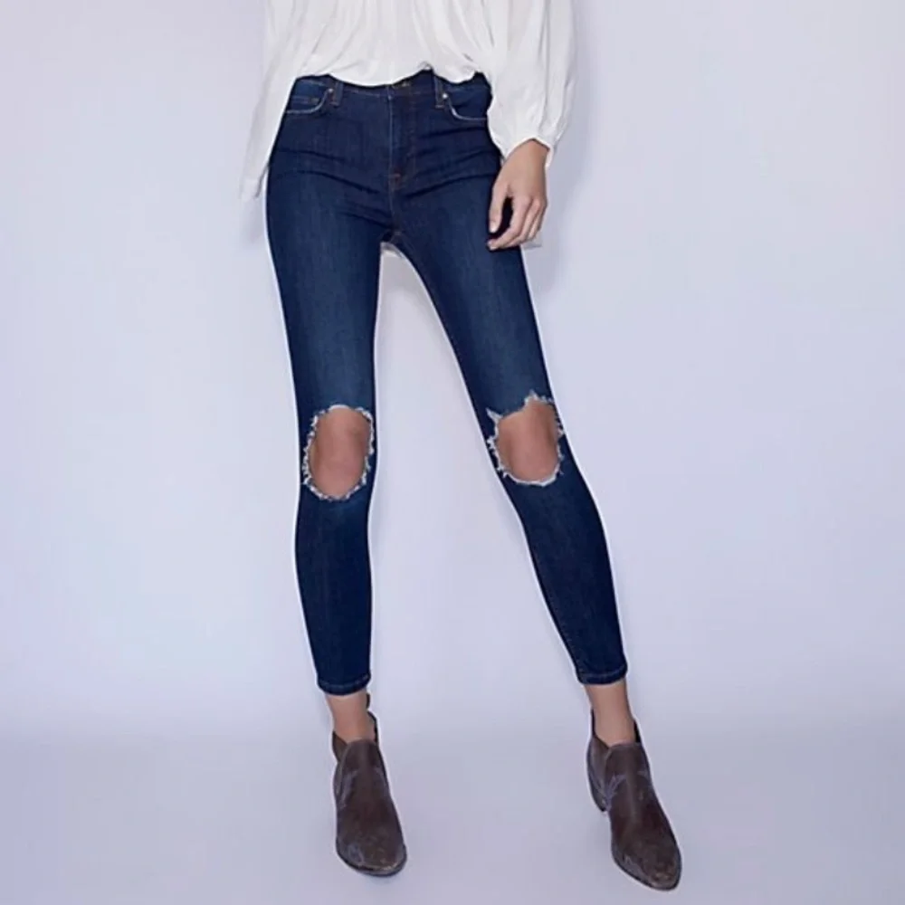 NWT Free People High Rise Busted Knee Skinny Jeans